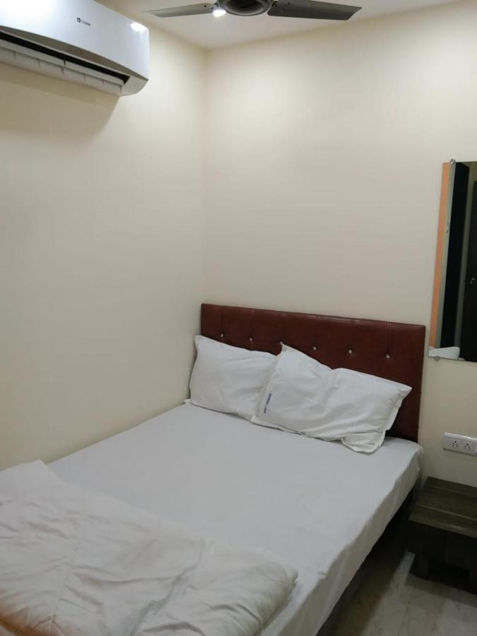 Sadguru Lodge Mumbai (Bombay) Buitenkant foto