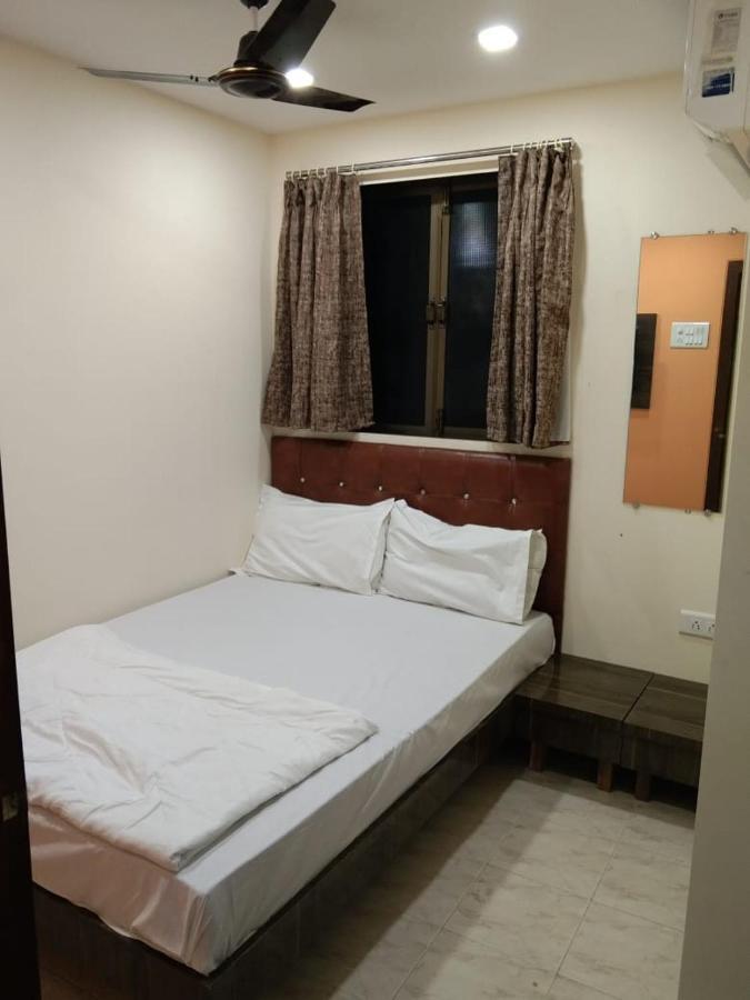 Sadguru Lodge Mumbai (Bombay) Buitenkant foto